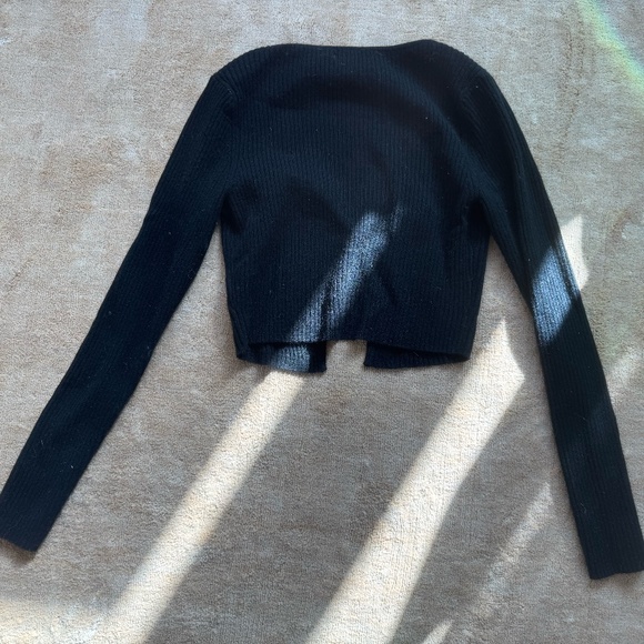 Reformation Pearl Closure Cashmere Crop - Picture 2 of 3